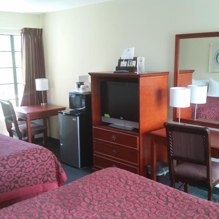 Days Inn By Wyndham Orange Anaheim Exterior photo